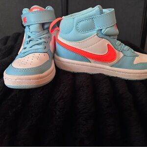 Nike Kids' Light Blue and Bright Orange Sneakers